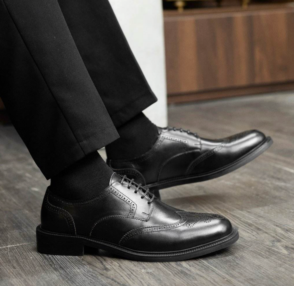 Men’s Pointed Toe Leather Dress Shoes – Low Heel Slip-On Business & Formal Shoes