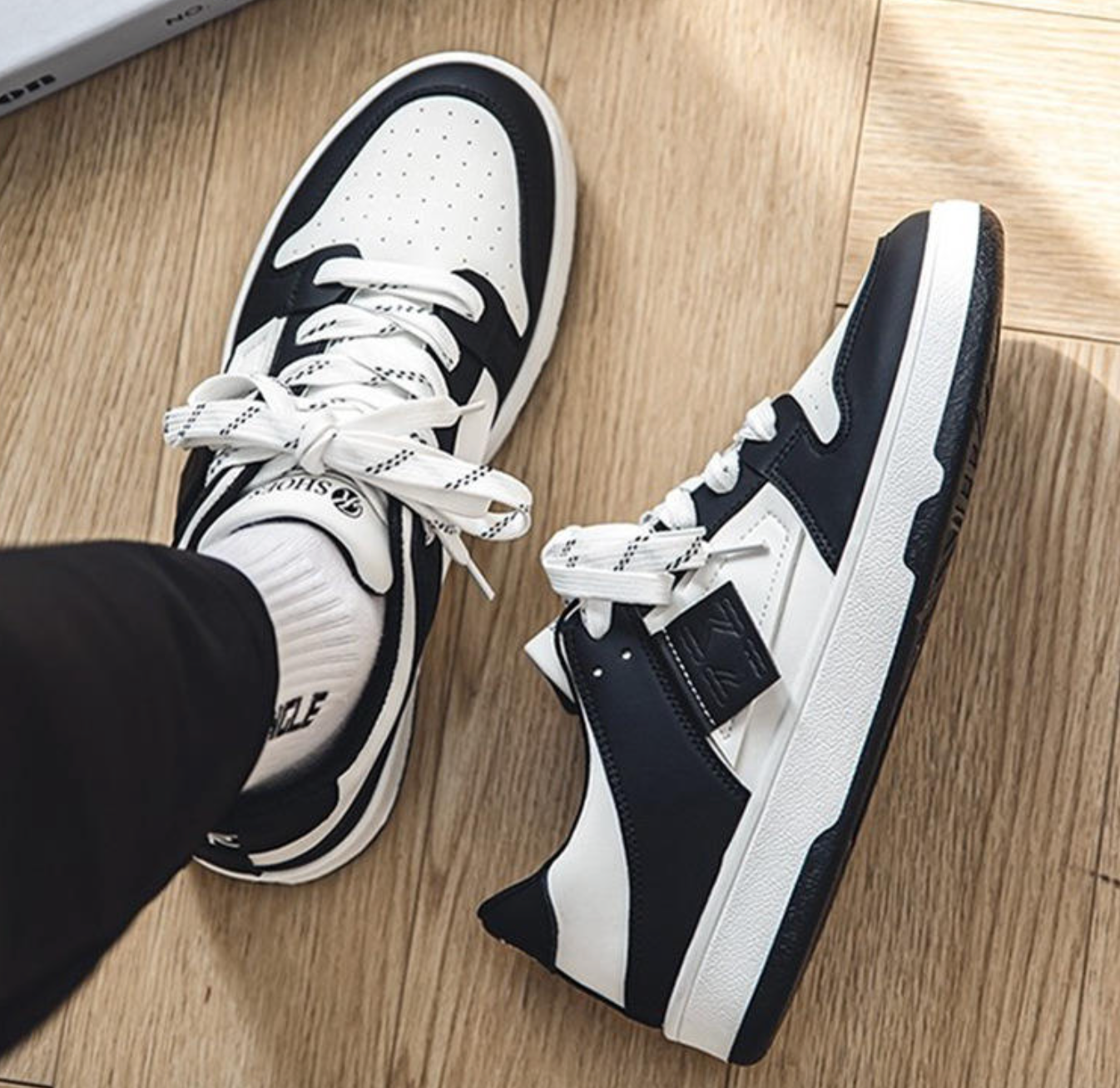 Luxury Men’s Designer Casual Sports Shoes – High-Quality Running & Tennis Sneakers